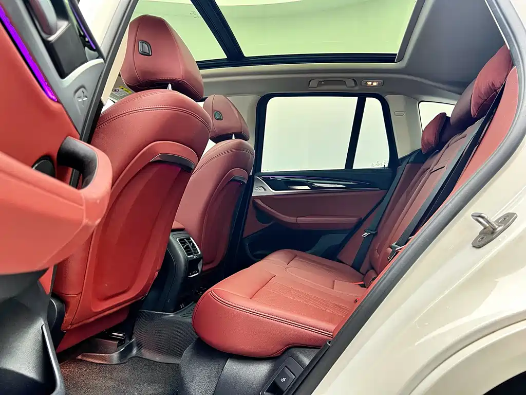 BMW iX3 — миниатюра 11