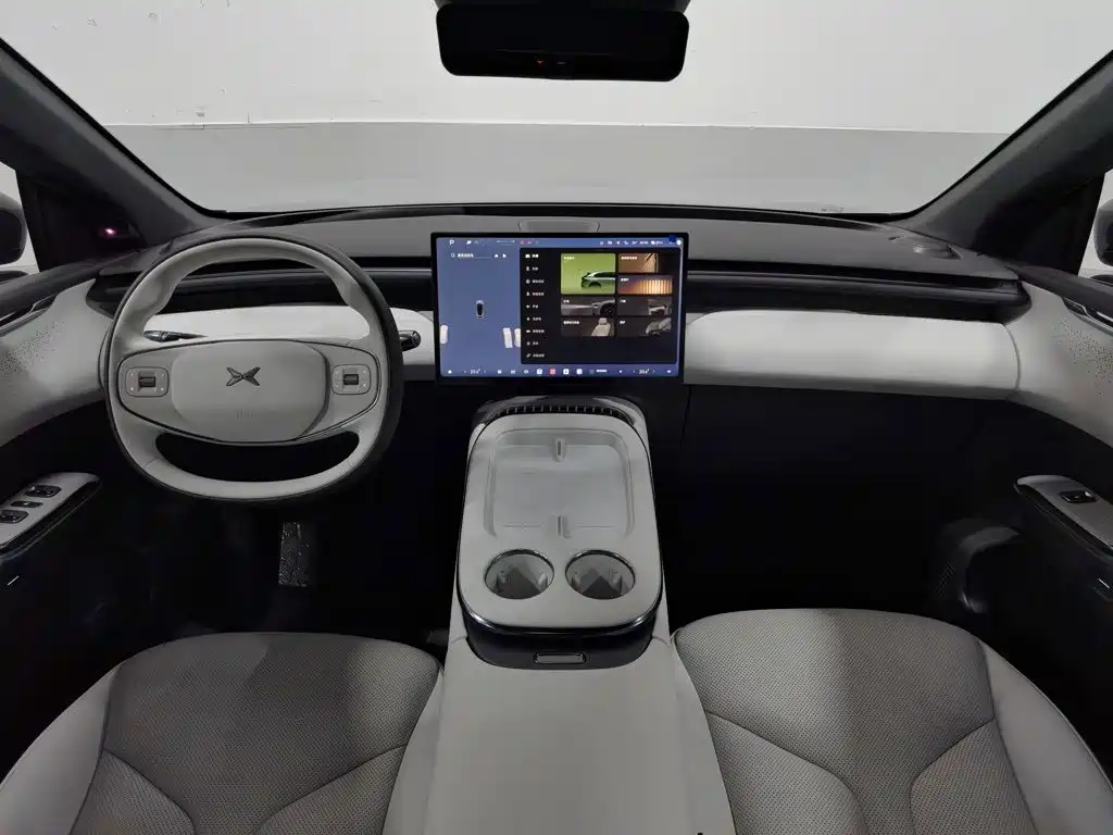 XPeng G7 — миниатюра 5