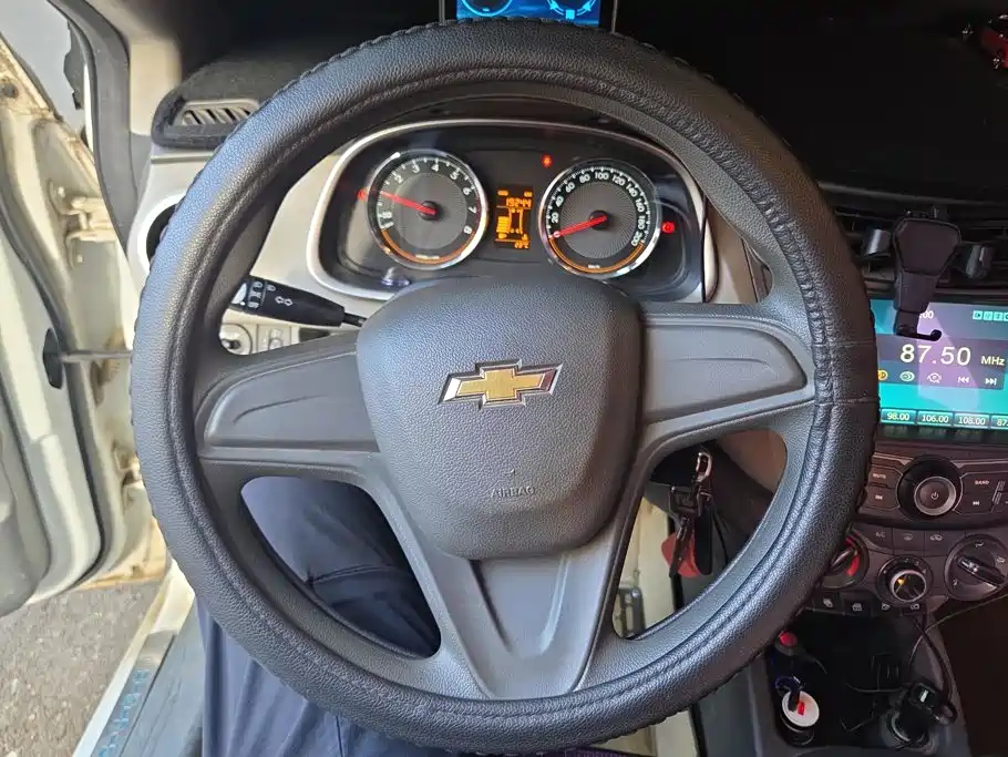 Chevrolet Sail — миниатюра 15