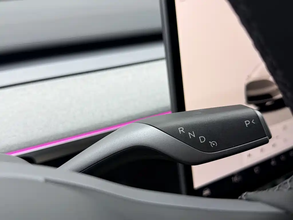 Tesla Model Y — фотографии объявления, Фото 13
