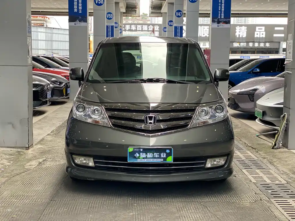 Honda Elysion — миниатюра 2