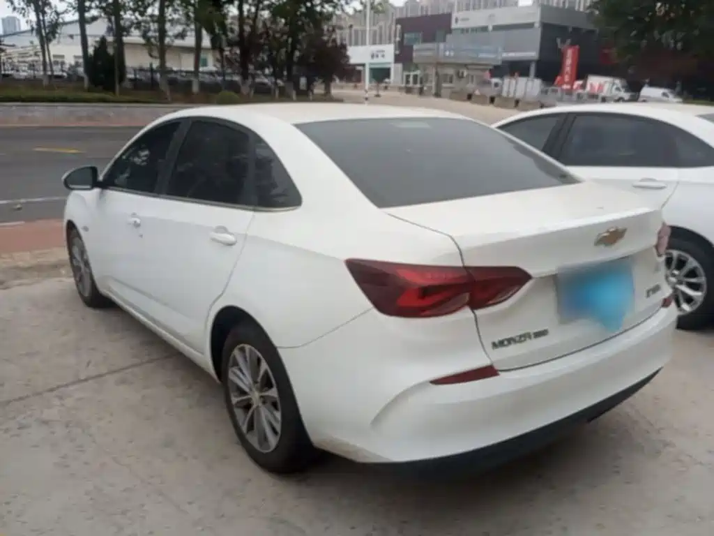 Chevrolet Monza — миниатюра 5