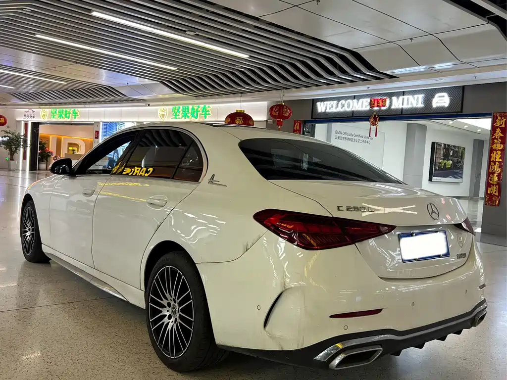Mercedes-Benz C-Class — миниатюра 7
