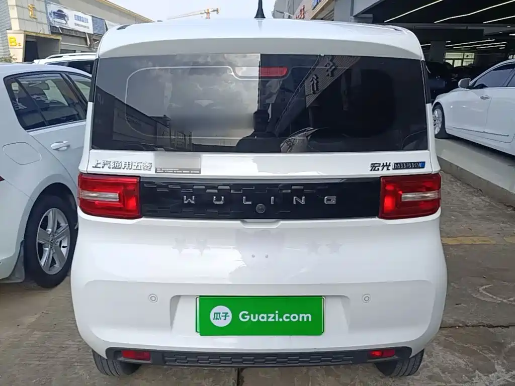 Wuling MINIEV — миниатюра 6