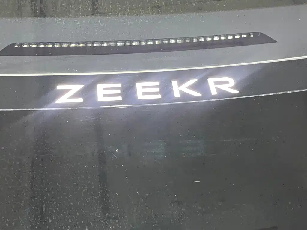 Zeekr 007 — миниатюра 22