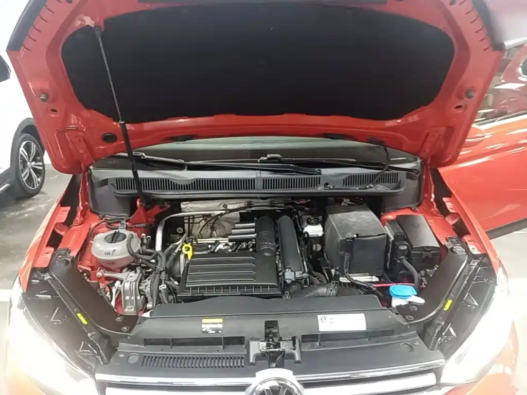 Volkswagen Touran — миниатюра 20