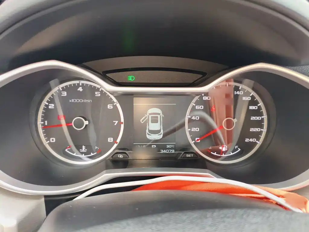 Geely Boyue — миниатюра 4