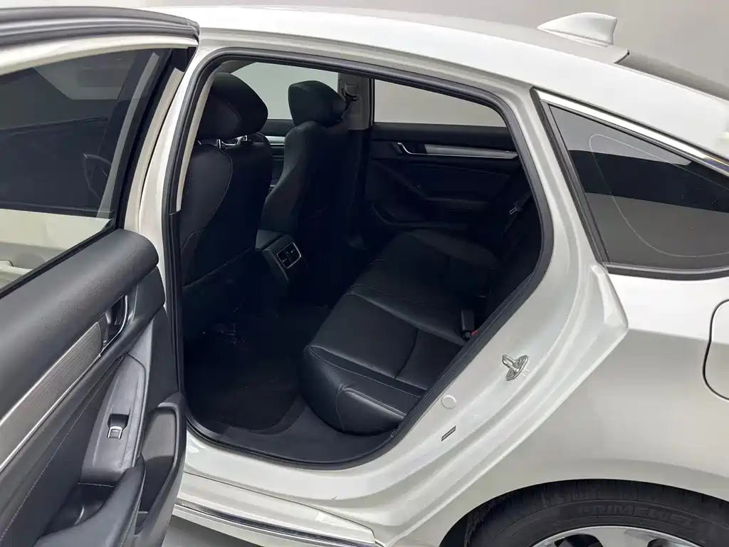 Honda Accord 2018 260TURBO Elite V