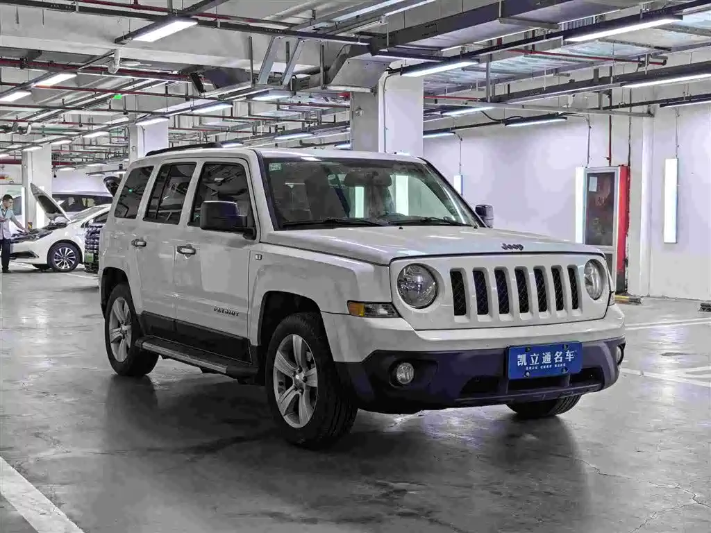 Jeep Patriot — миниатюра 3