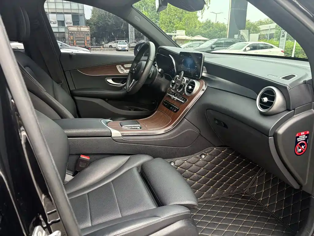 Mercedes-Benz GLC — миниатюра 13
