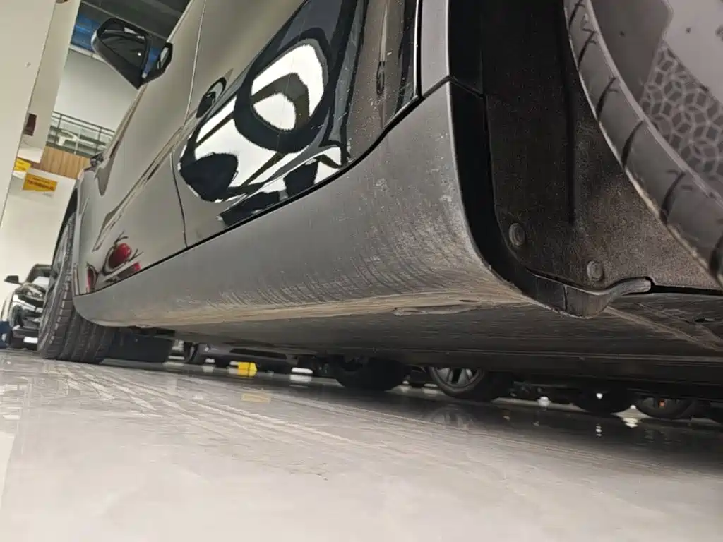 Tesla Model Y — миниатюра 22