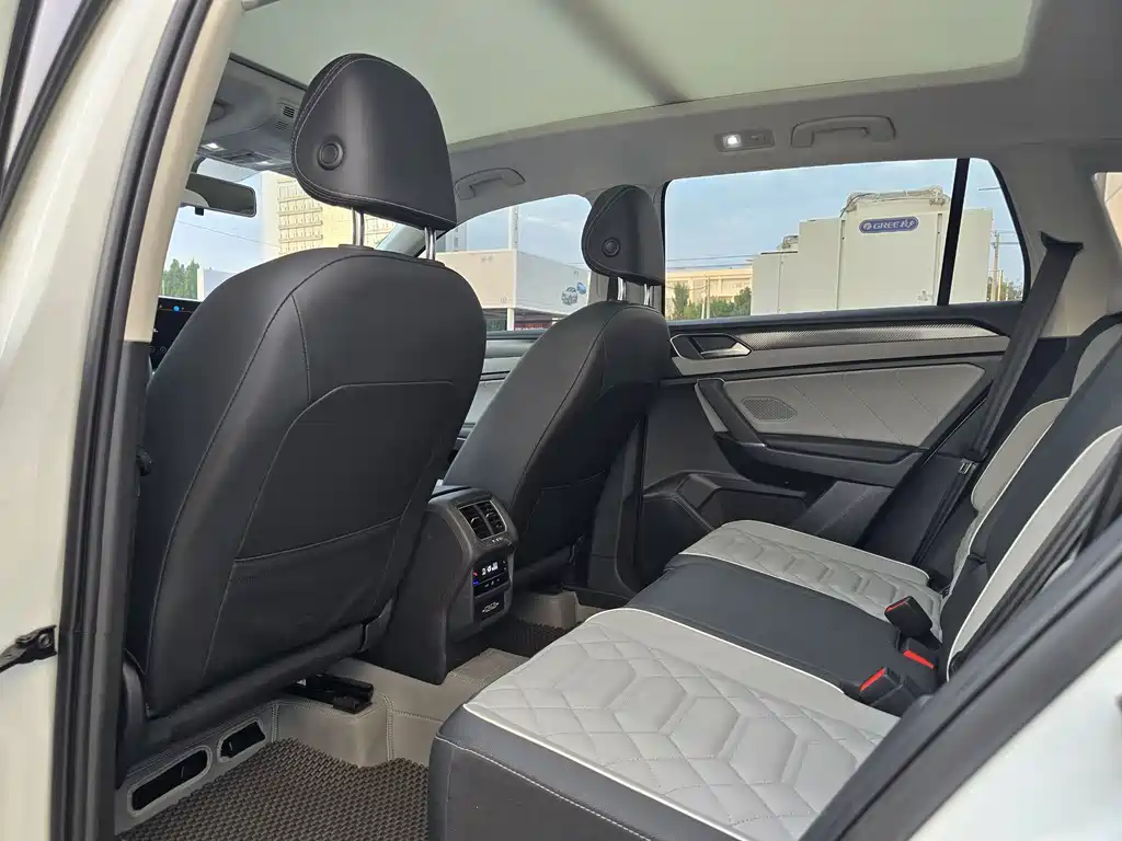 Volkswagen Tayron — миниатюра 7
