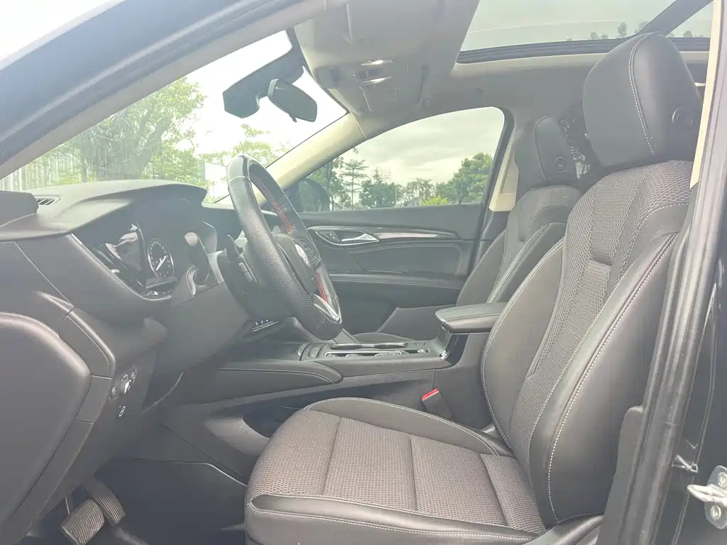 Buick Envision S — миниатюра 8