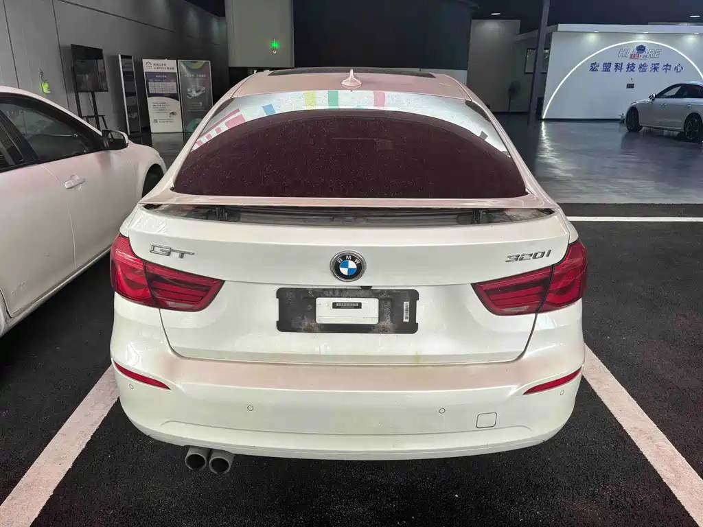 BMW 3 Series GT — миниатюра 9