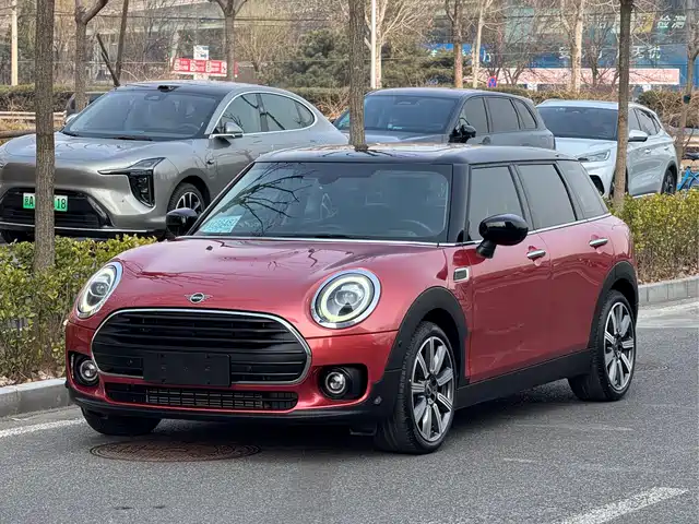 MINI CLUBMAN