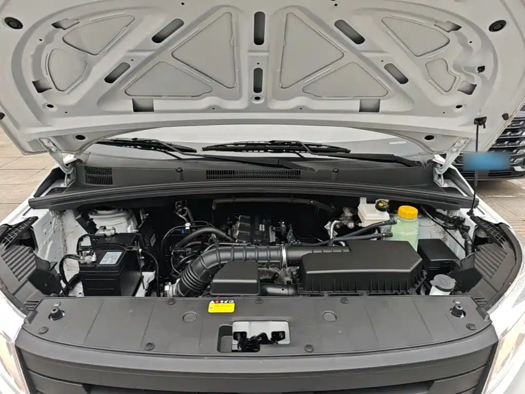 Wuling Hongguang PLUS — миниатюра 20