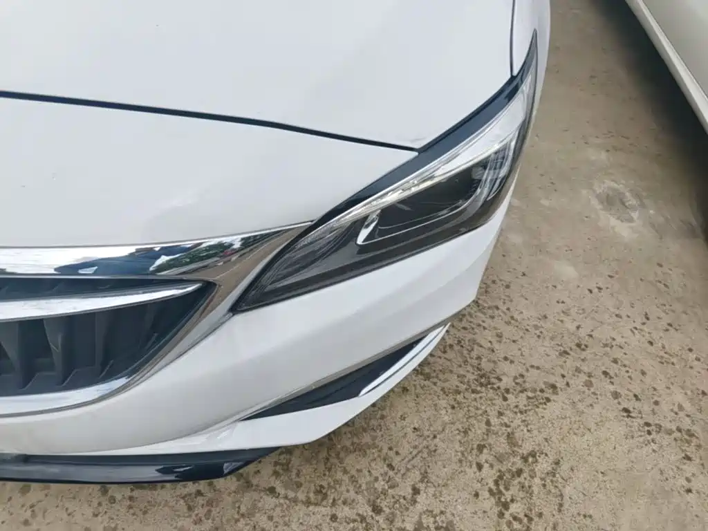 Buick Verano — миниатюра 24