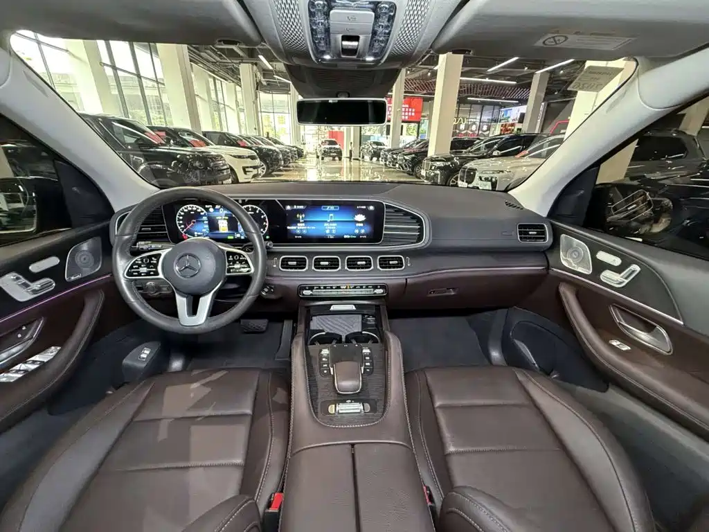 Mercedes-Benz GLE (Import) — миниатюра 41
