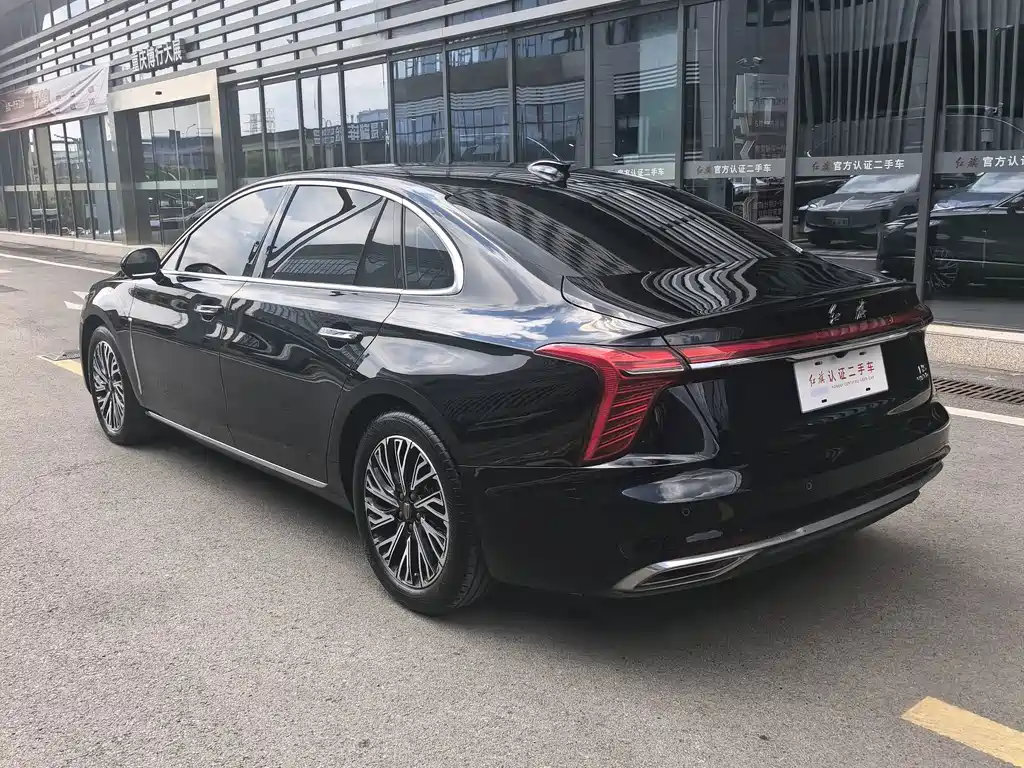 Hongqi Hongqi H5 — миниатюра 15