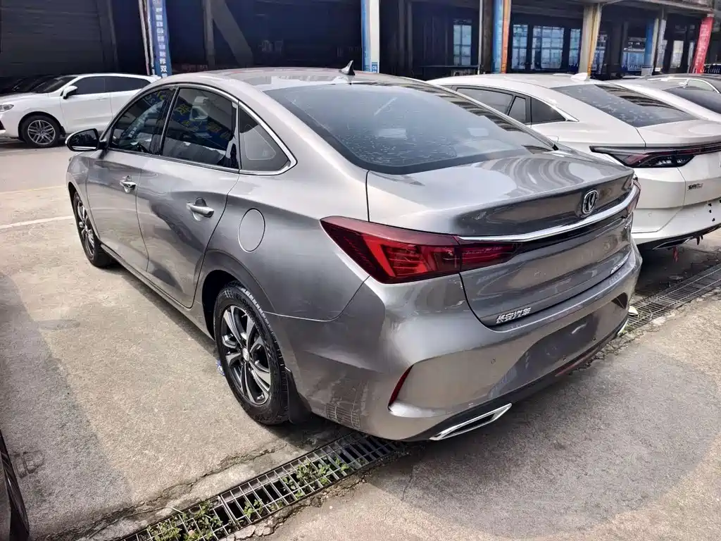 Changan Eado — миниатюра 10