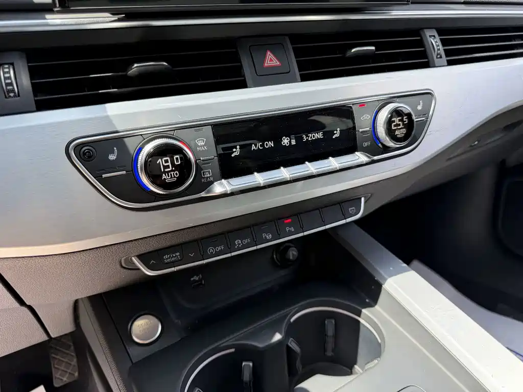 Audi A4L — миниатюра 4