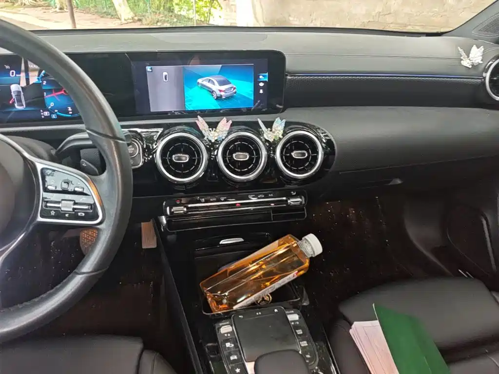Mercedes-Benz A-Class — миниатюра 13