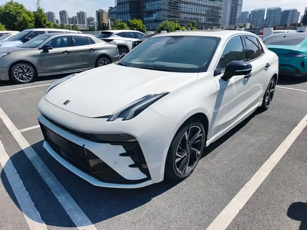 Lynk & Co 03 — миниатюра 2