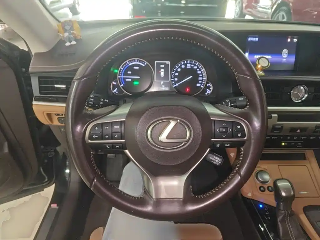 Lexus ES — фотографии объявления, Фото 11