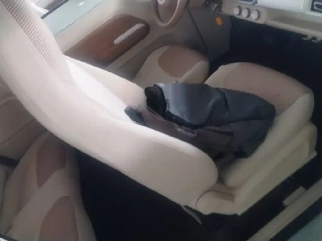 Wuling MINIEV — миниатюра 25