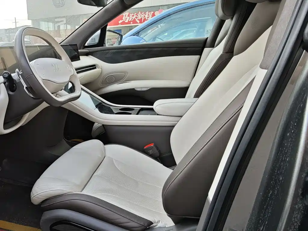 ZHIJI AUTOMOBILE ZHIJI LS7