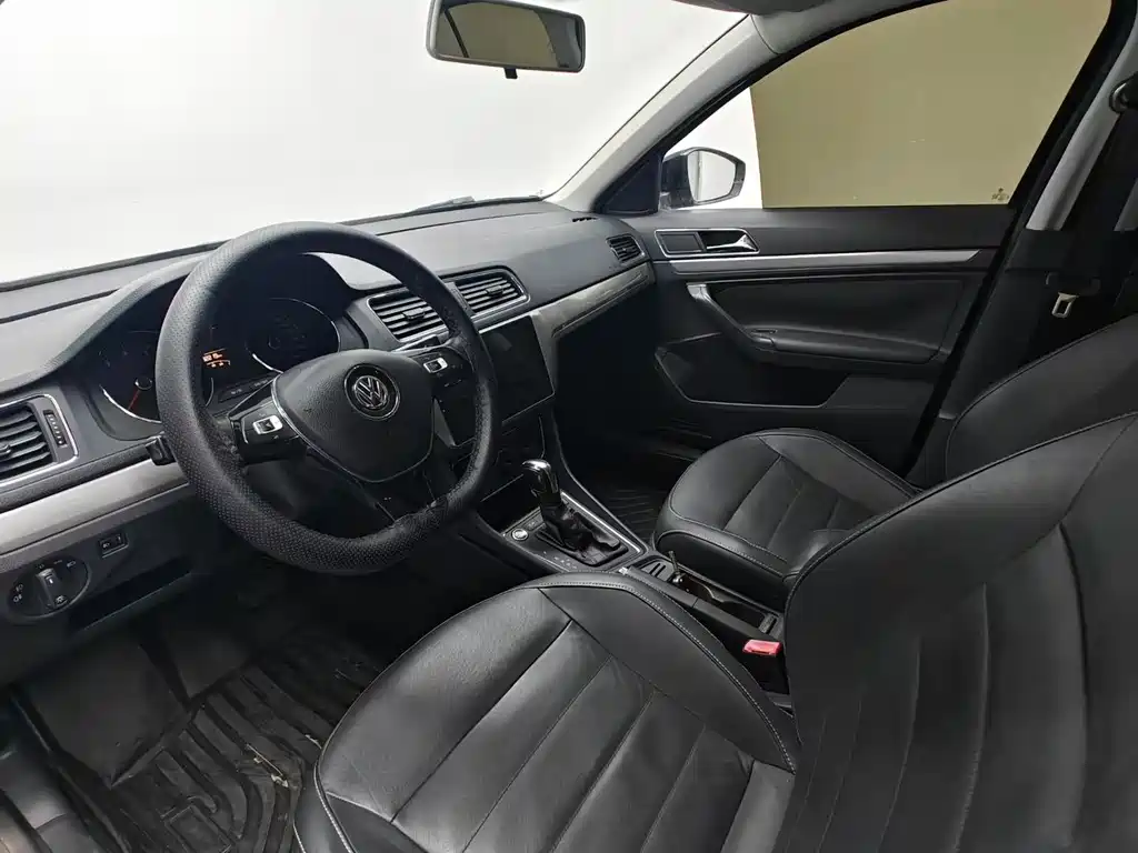 Volkswagen Lavida — миниатюра 7