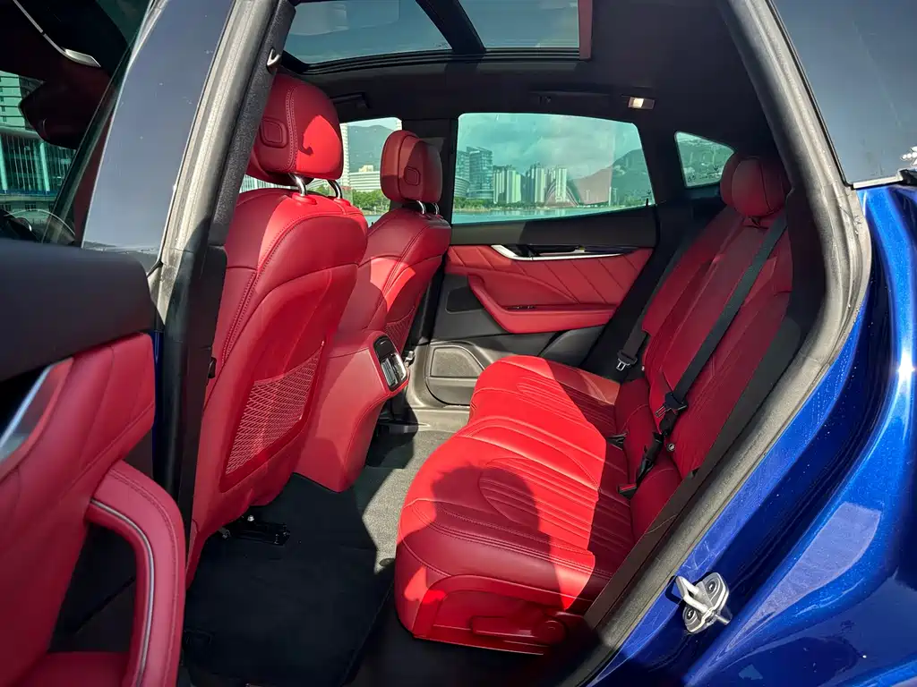 Maserati Levante — миниатюра 5