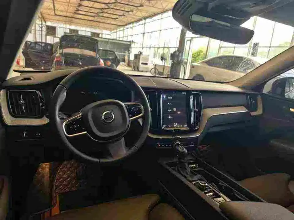 Volvo XC60 — миниатюра 7