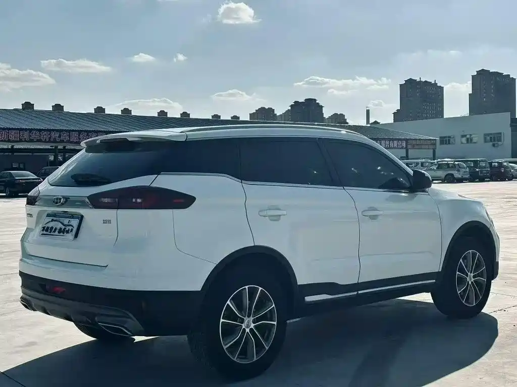 Geely Boyue — миниатюра 9