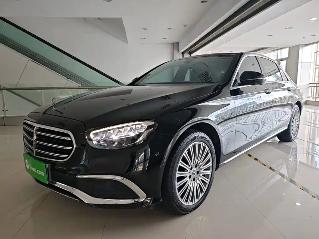 Mercedes-Benz E-Class — миниатюра 2