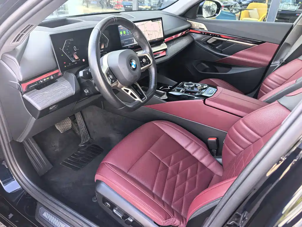 BMW 5 Series — миниатюра 7
