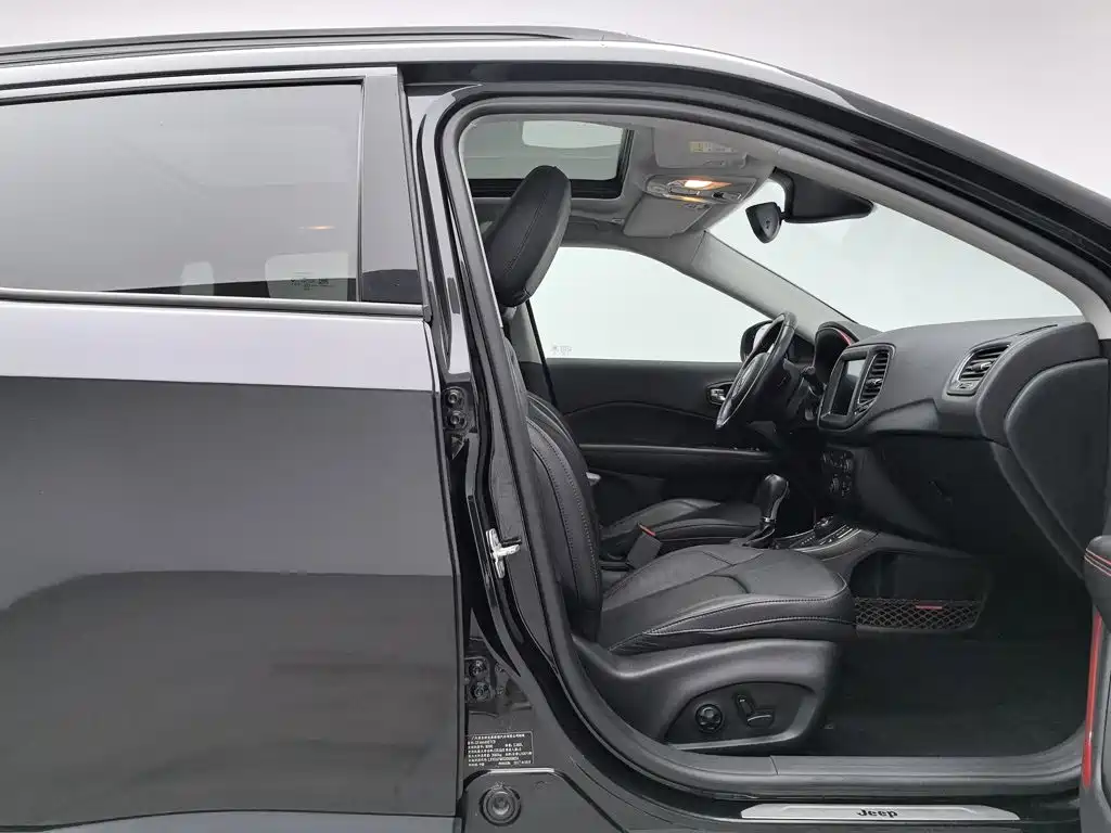 Jeep Compass — миниатюра 23