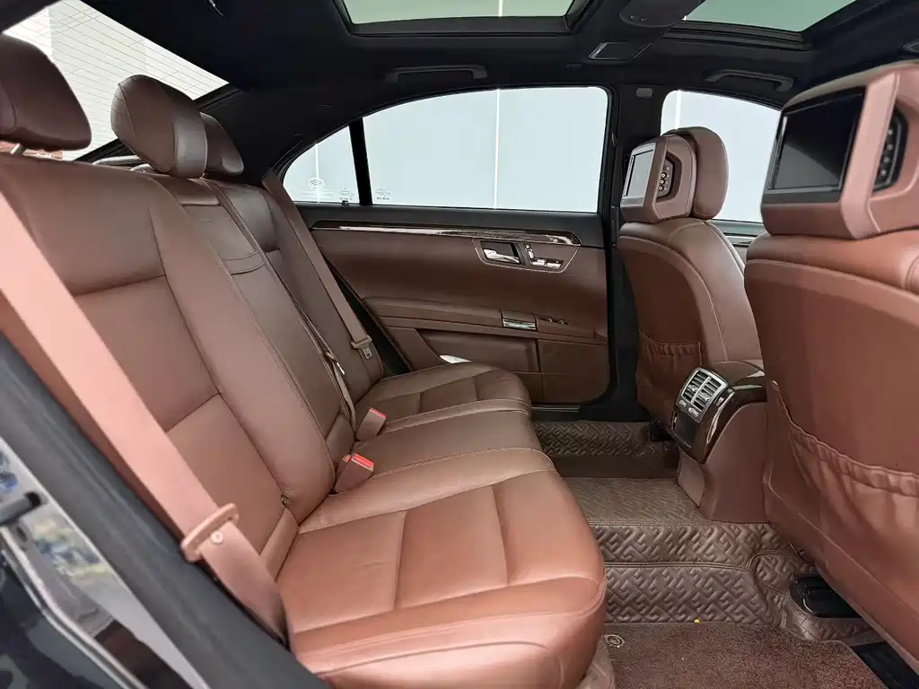 Mercedes-Benz S-Class — миниатюра 4