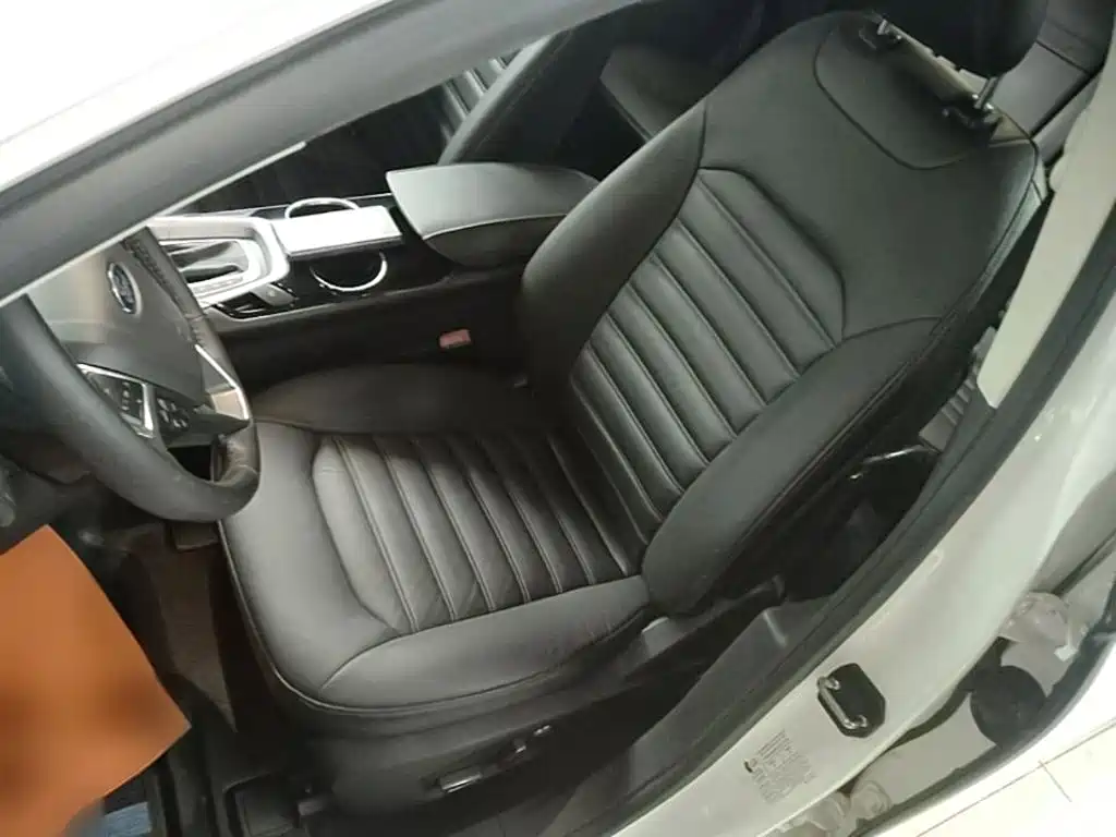 Ford Mondeo — миниатюра 15