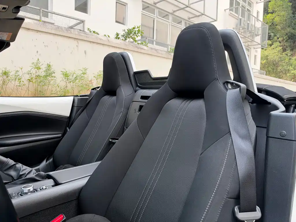 Mazda MX-5 — миниатюра 16