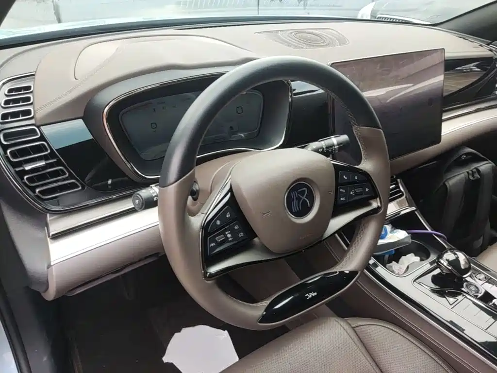 BYD Han — миниатюра 11