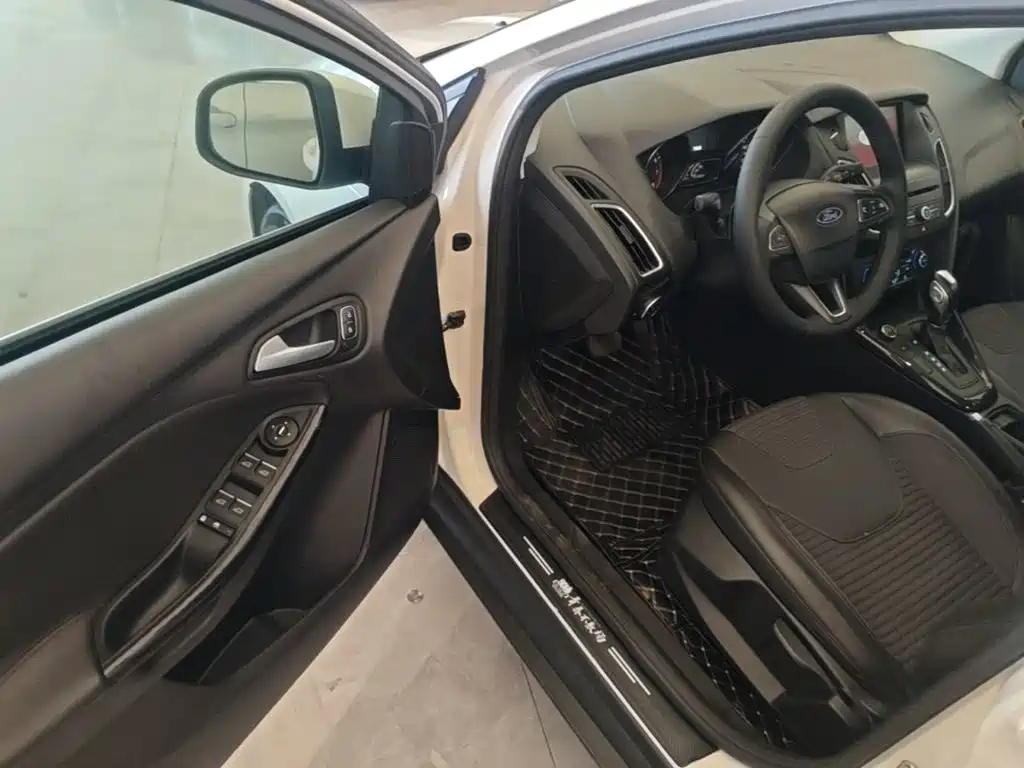 Ford Focus — миниатюра 16