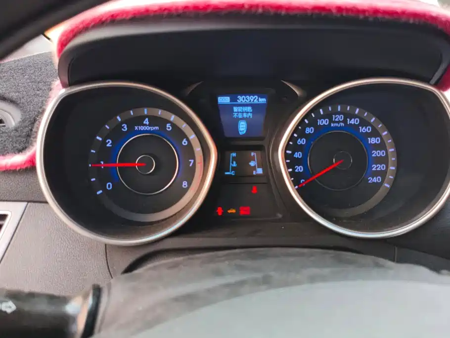 Hyundai Elantra Langdong — миниатюра 14