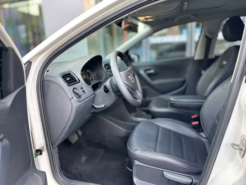 Volkswagen Polo — миниатюра 9
