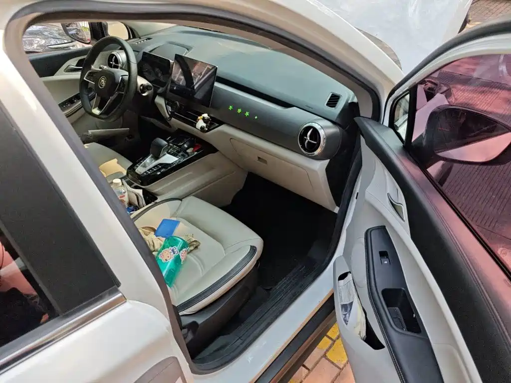 BYD Yuan Pro — миниатюра 21