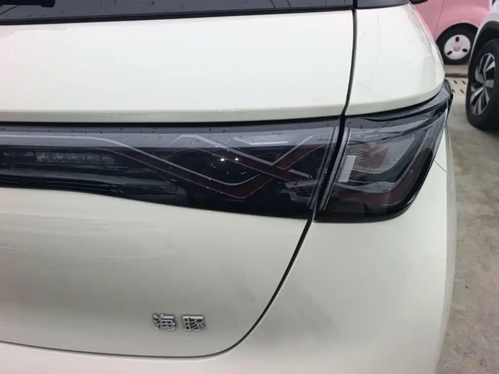 BYD Dolphin — миниатюра 8