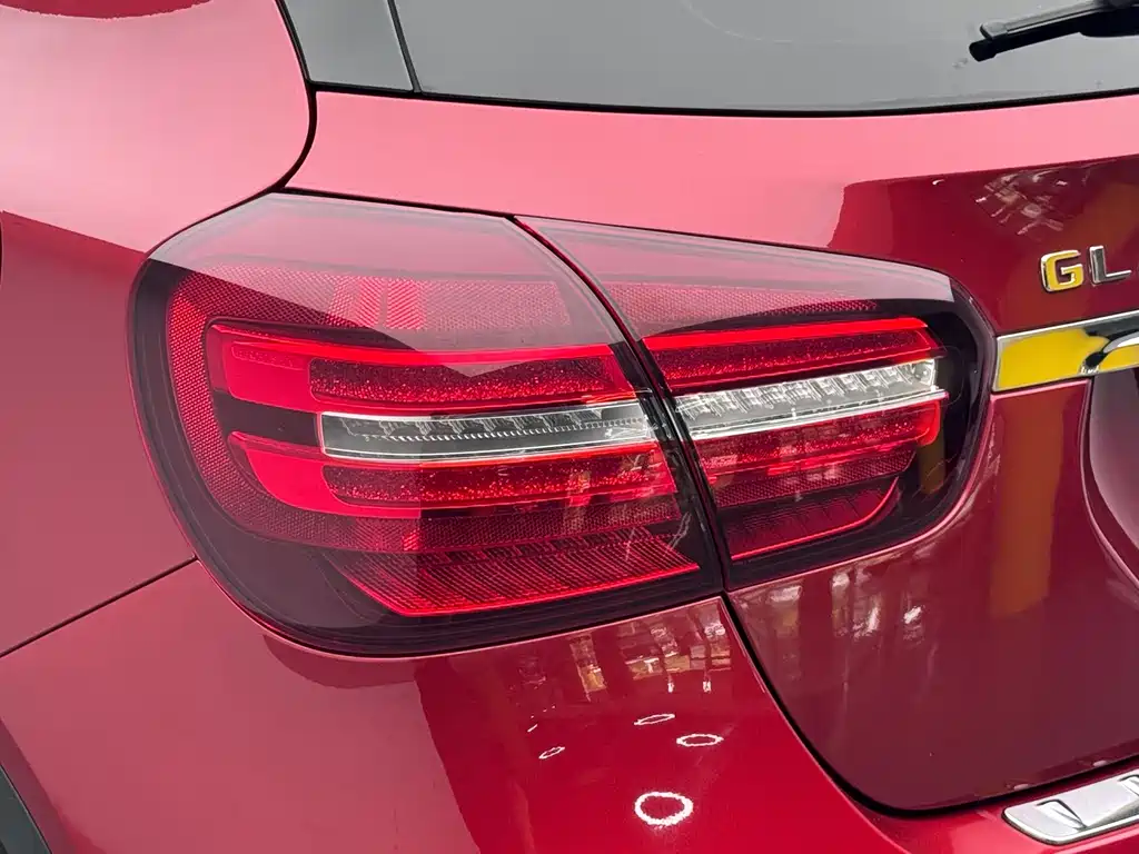 Mercedes-Benz GLA — миниатюра 14