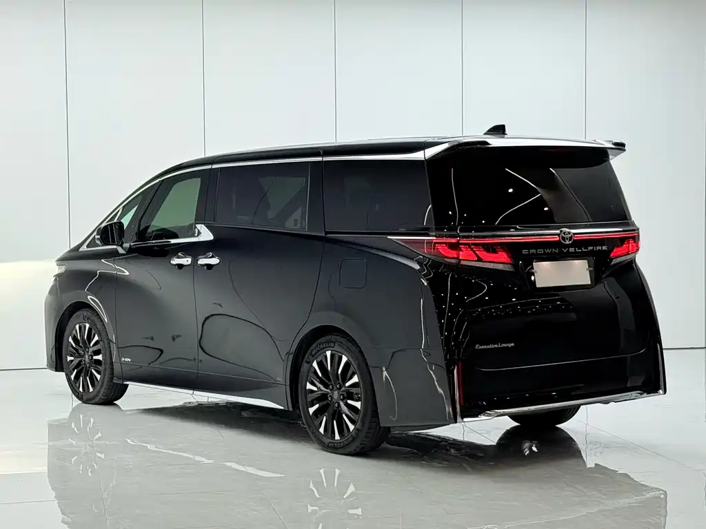 Toyota Vellfire — миниатюра 15