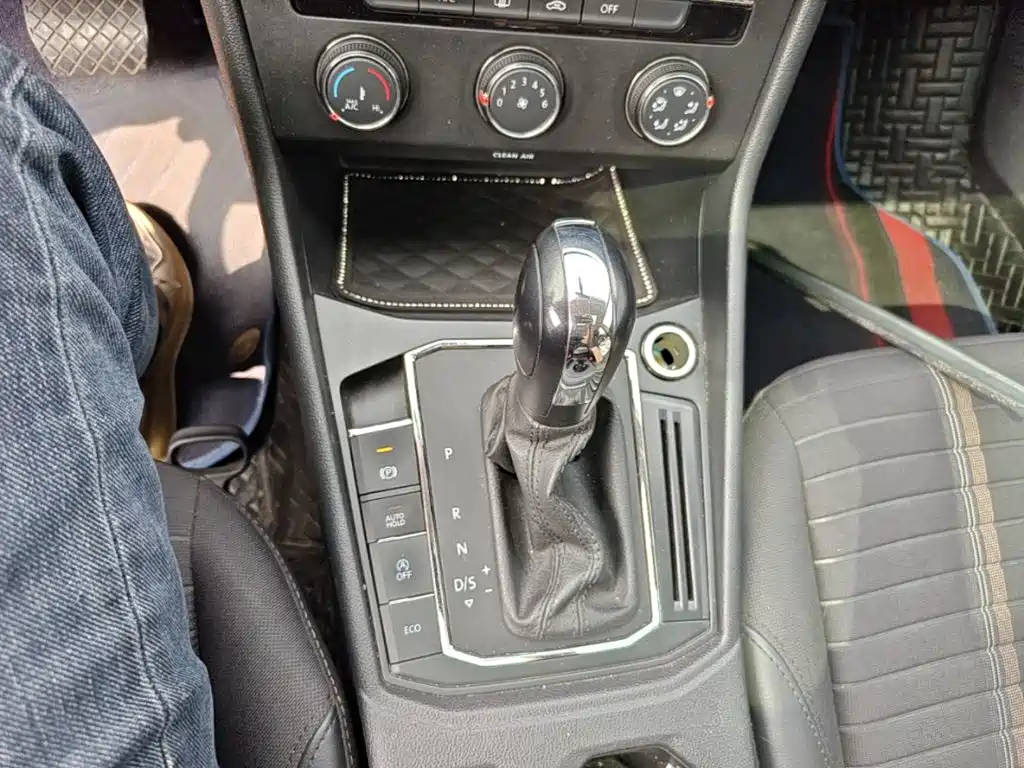 Volkswagen Lavida — миниатюра 14