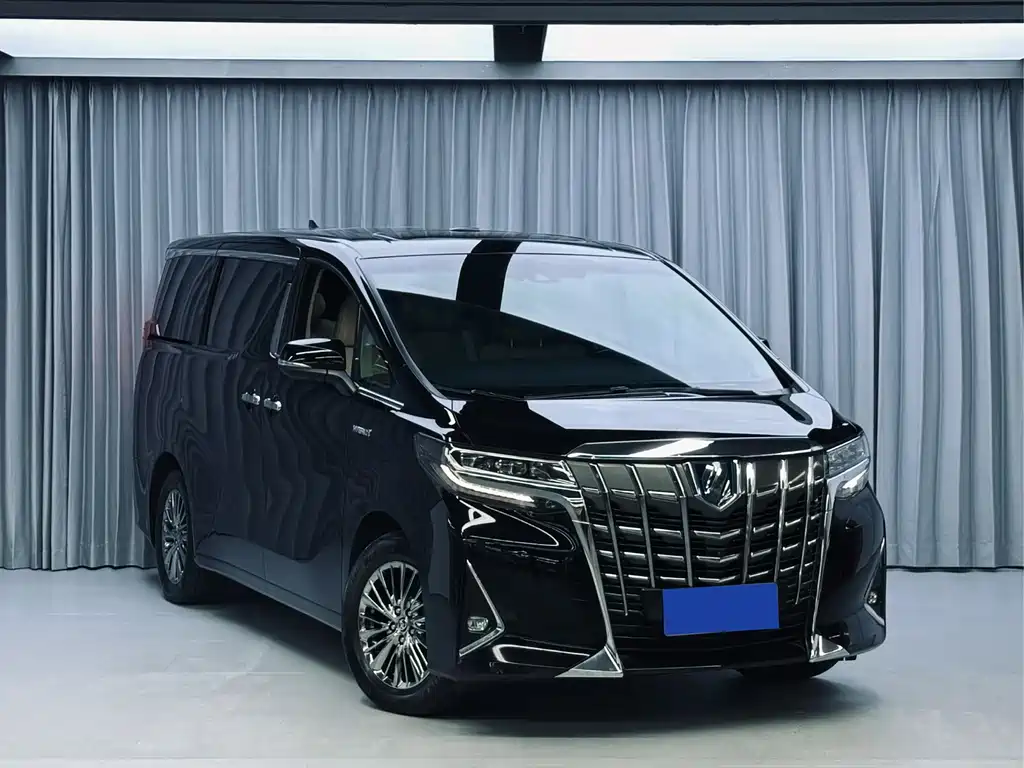 Toyota Alphard — миниатюра 3